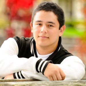 Meet your Posher, Manuel